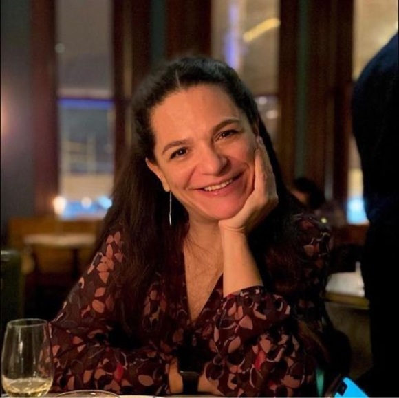 Meet your Posher, Cristina - Picture 1 of 1